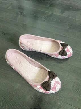 Rare Vintage Crocs x Hello Kitty Pink Monogram Ballet Flats Bow Coquette / 5w
